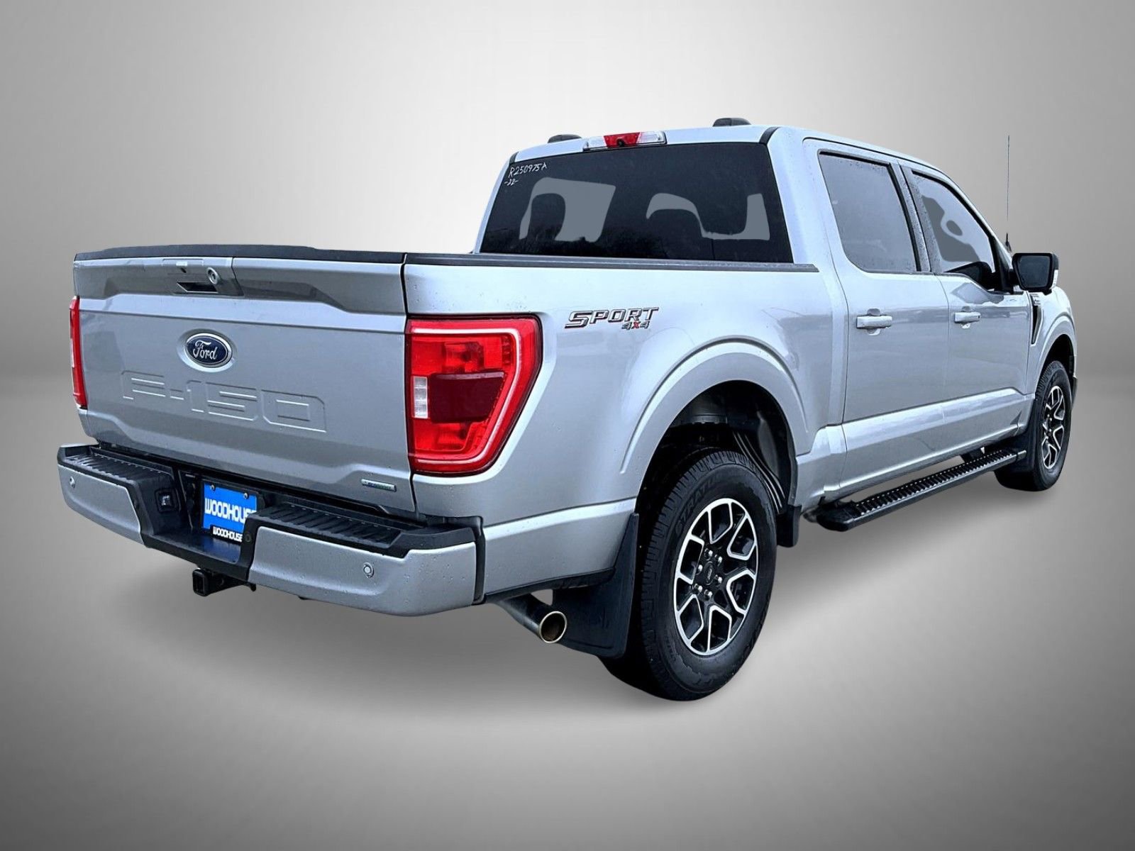 Used 2022 Ford F150 XLT w/ Equipment Group 302A High AWD/4WD image 5