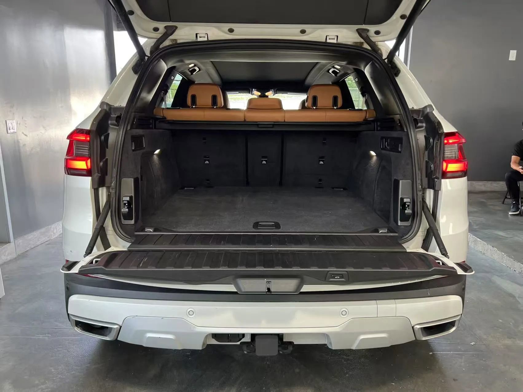 Used 2022 BMW X5 xDrive40i w/ Premium Package image 7