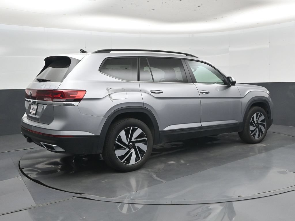 Used 2025 Volkswagen Atlas SE FWD image 29