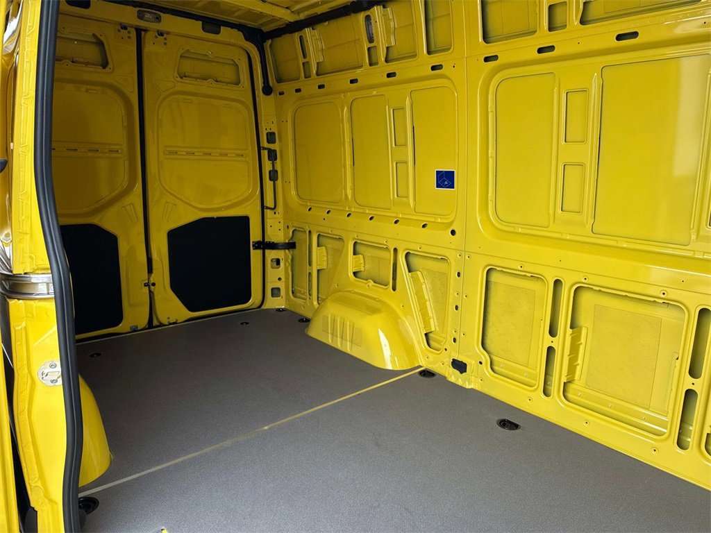 New 2025 Mercedes-Benz Sprinter 2500 image 13