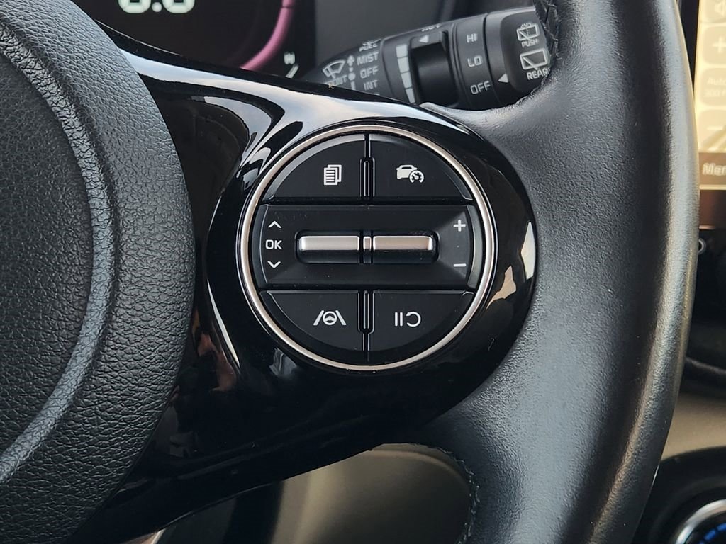 Used 2023 Kia Soul EX FWD image 29