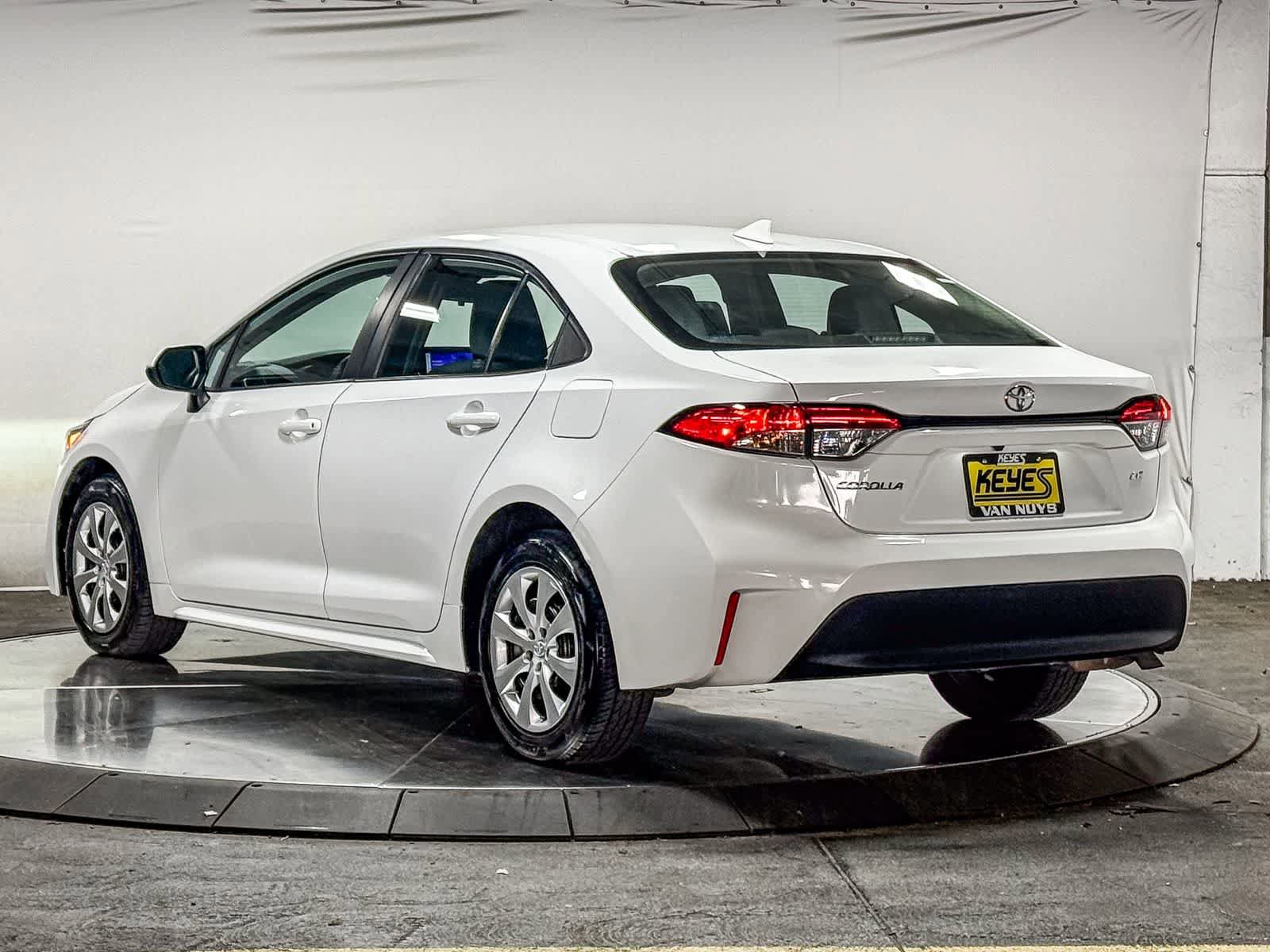 Certified 2024 Toyota Corolla LE FWD image 3