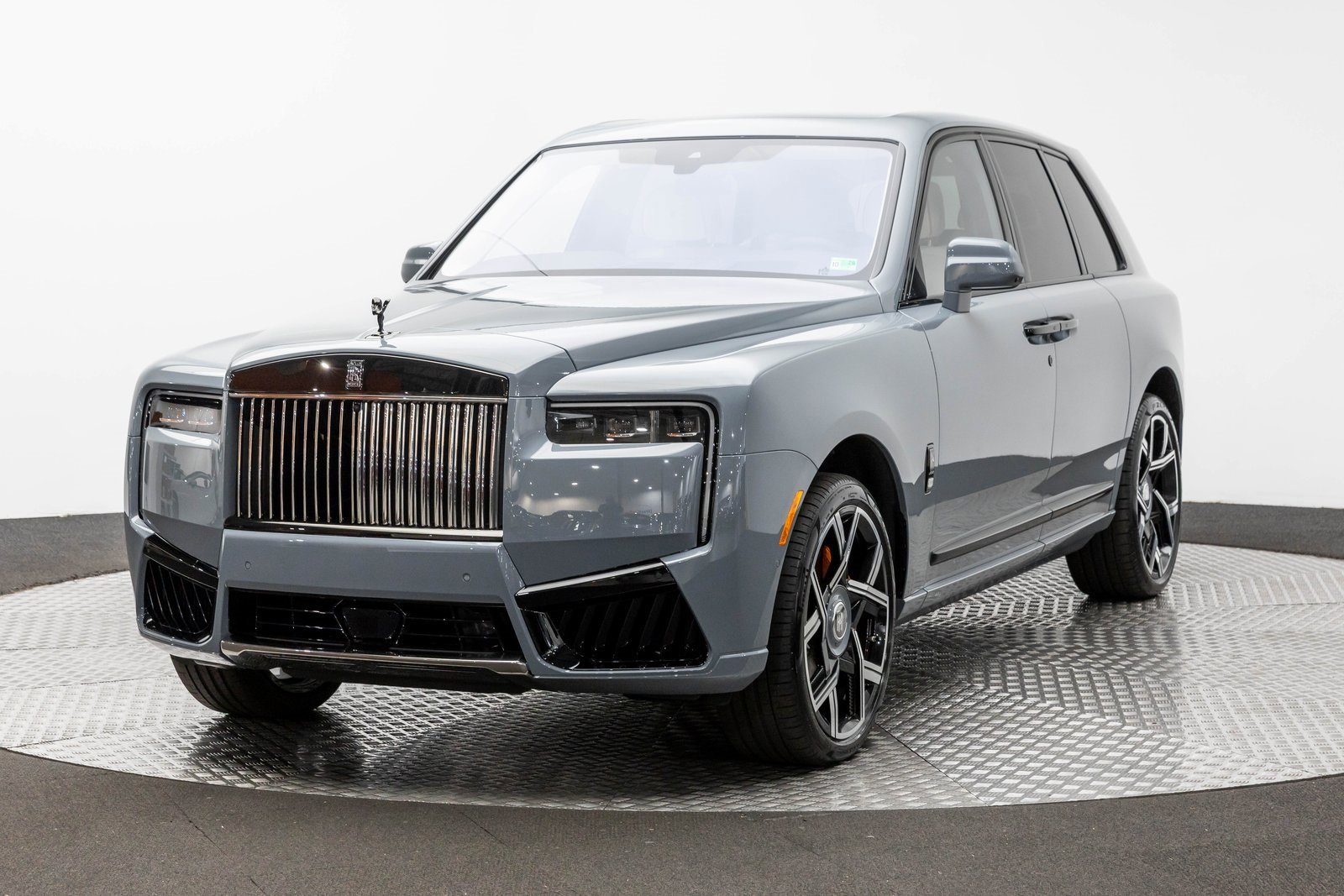 New 2026 Rolls-Royce Cullinan Black Badge image 1