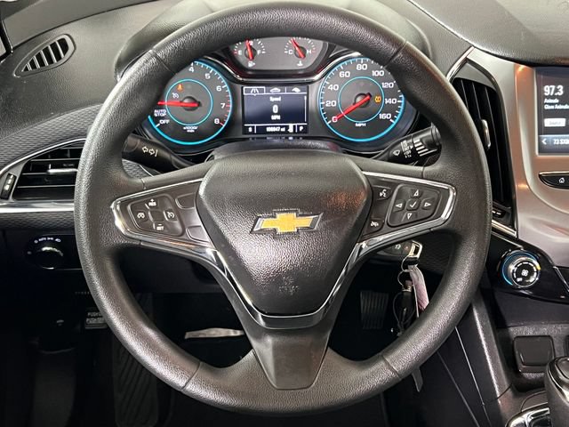 Used 2017 Chevrolet Cruze LT FWD image 15