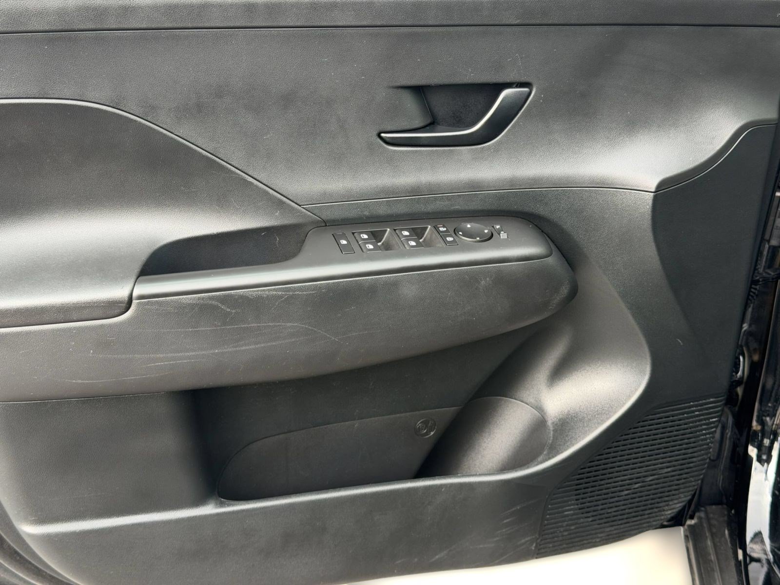 Used 2026 Hyundai Kona SEL Sport FWD image 14