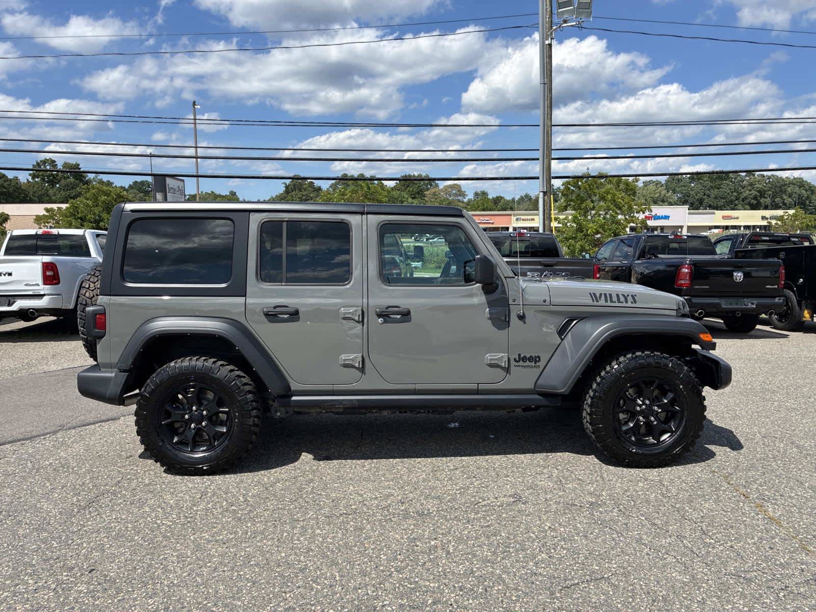 Used 2022 Jeep Wrangler Unlimited Sport AWD/4WD image 8