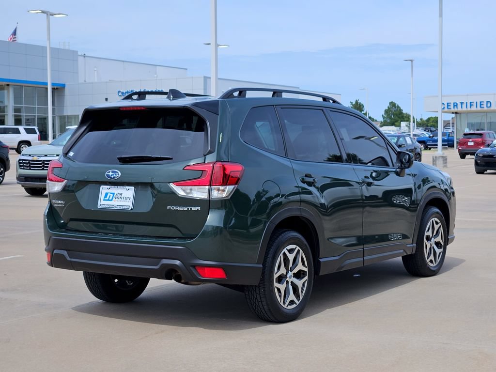 Used 2024 Subaru Forester Premium AWD/4WD image 9