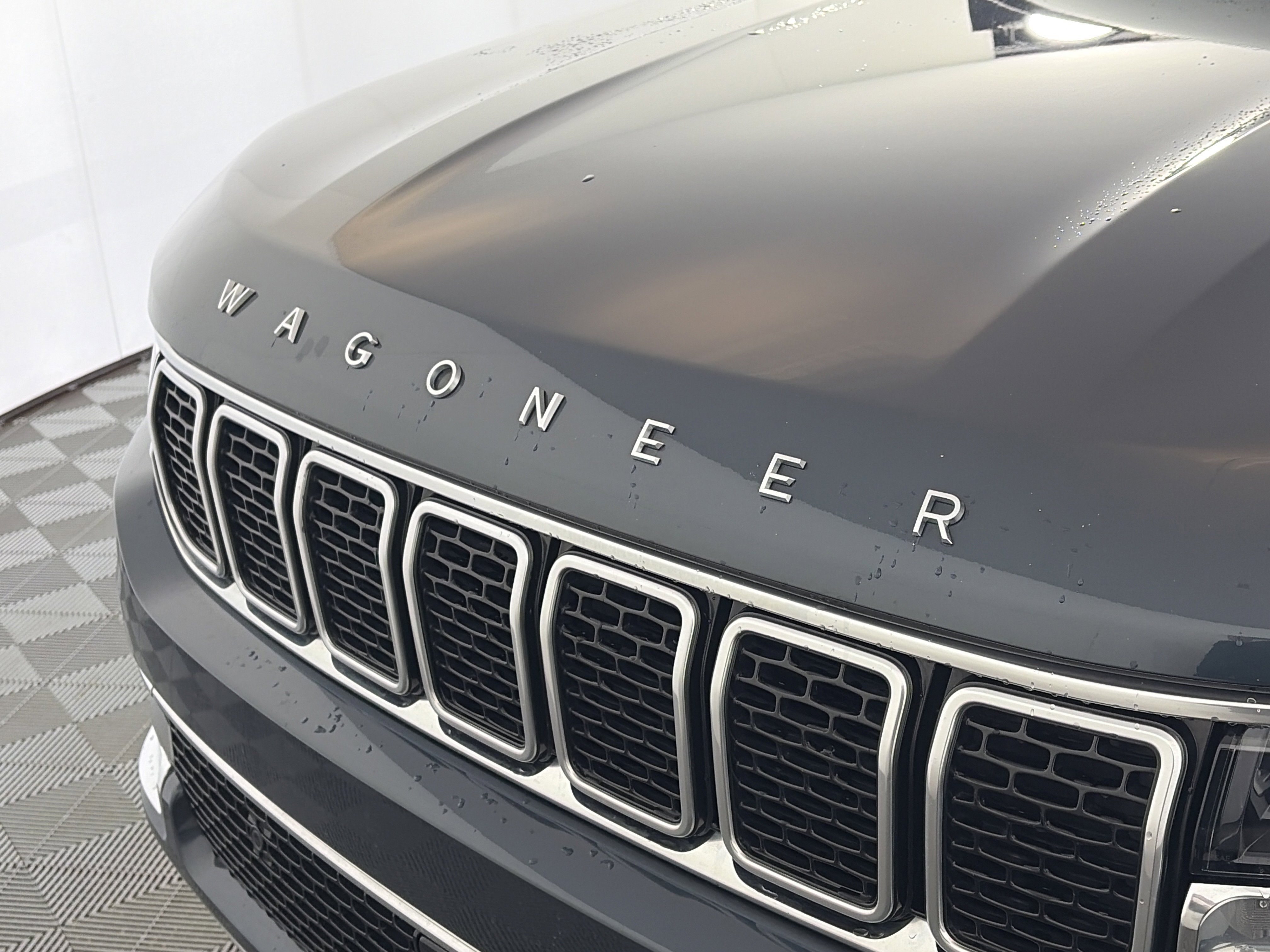 Used 2024 Jeep Wagoneer L Series II w/ Flexible Seating Group image 18