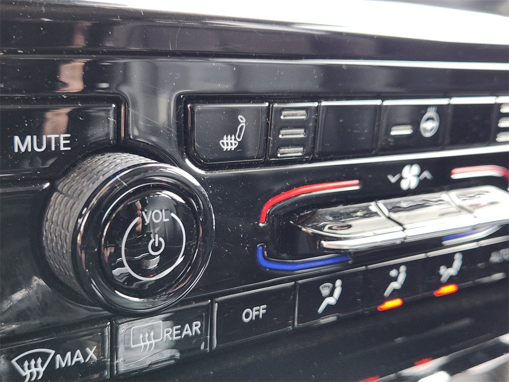 Used 2024 Jeep Grand Cherokee Limited 4xe image 16