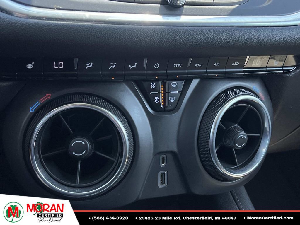 Used 2020 Chevrolet Blazer LT FWD image 23
