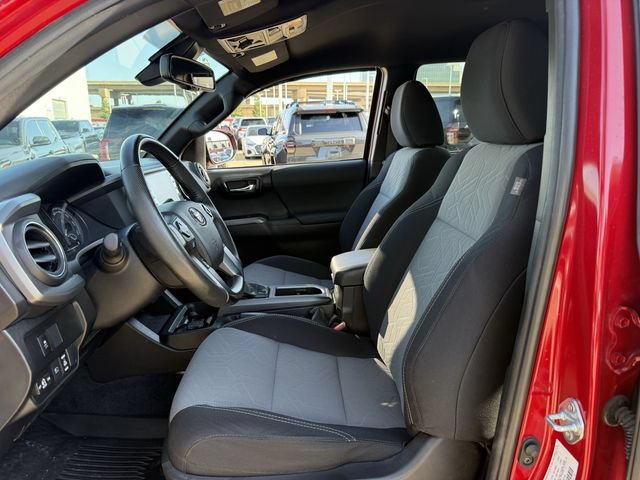 Used 2021 Toyota Tacoma TRD Off-Road AWD/4WD image 27