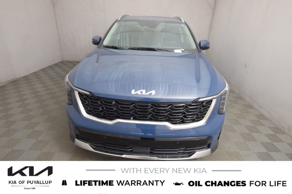 New 2025 Kia Sorento S image 2