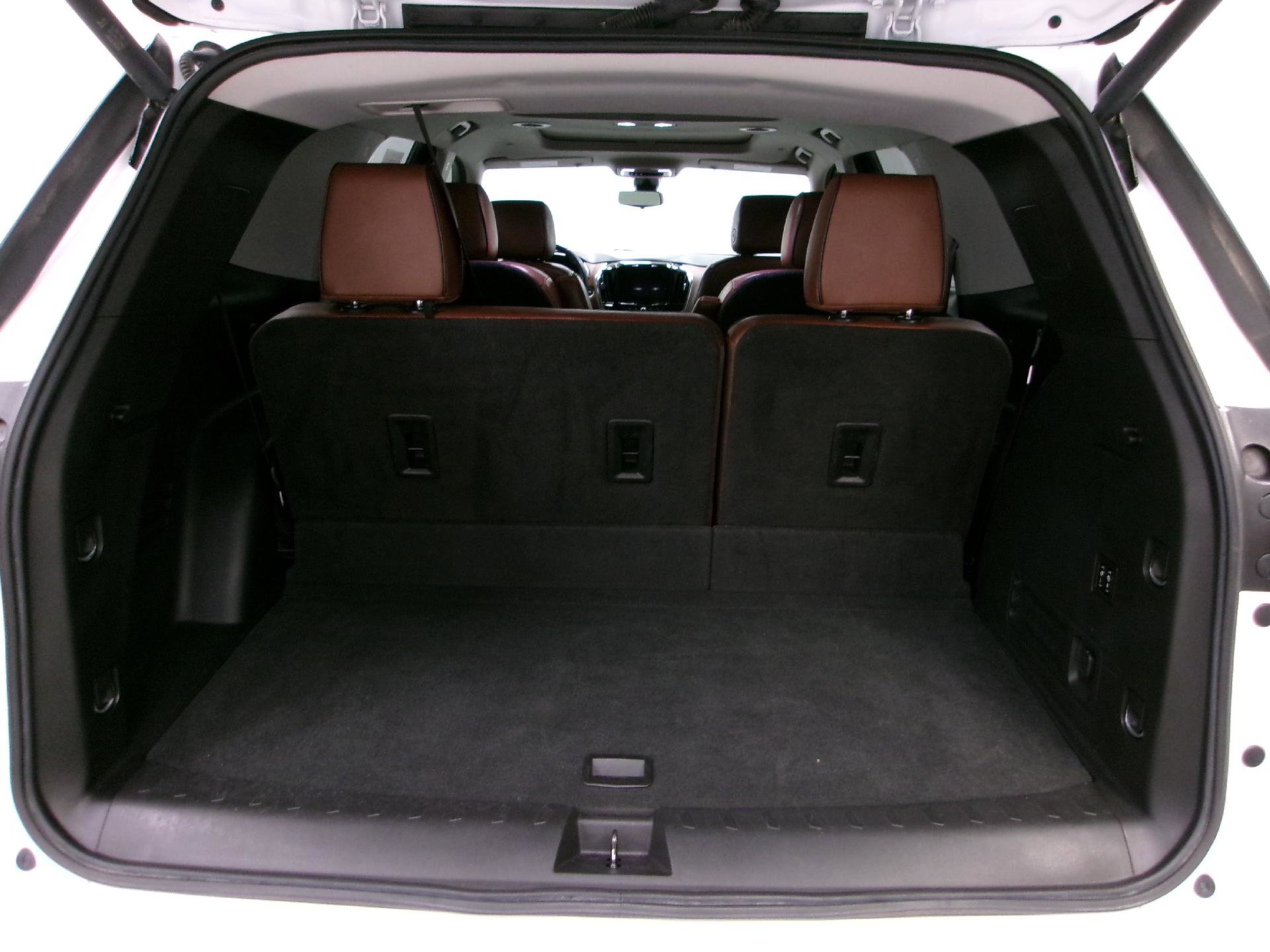 Used 2020 Chevrolet Traverse High Country image 14