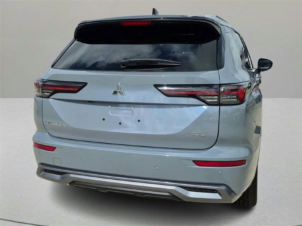 New 2025 Mitsubishi Outlander SEL image 5