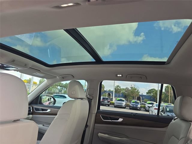 New 2026 Volkswagen Atlas SE FWD image 28