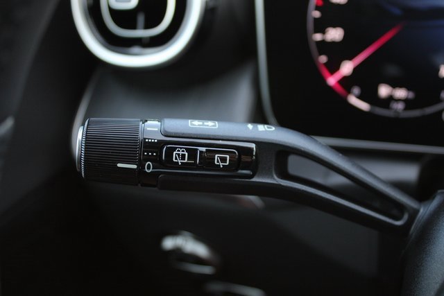 New 2025 Mercedes-Benz GLC 350e 4MATIC image 19