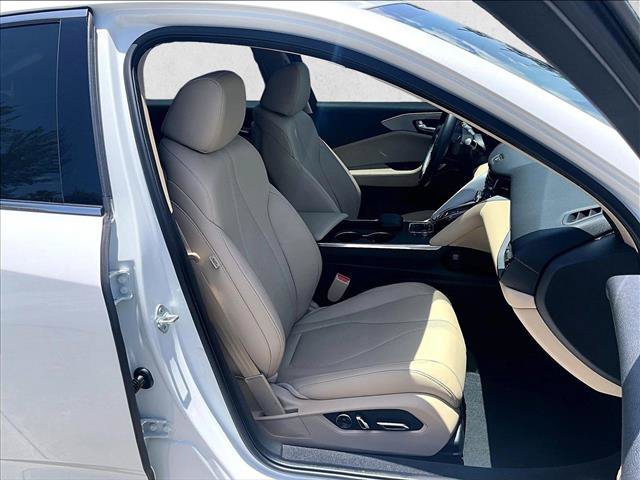 Used 2023 Acura TLX w/ Technology Package FWD image 7