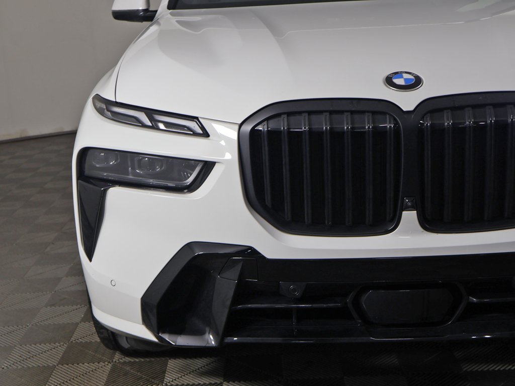 Used 2024 BMW X7 xDrive40i w/ M Sport Package AWD/4WD image 15