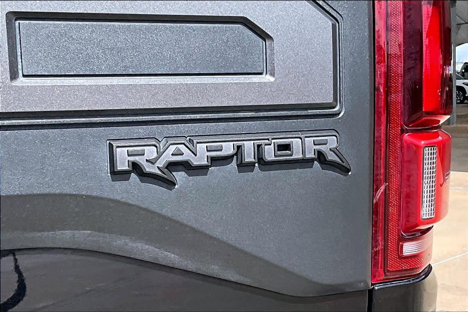 Used 2020 Ford F150 Raptor w/ Equipment Group 802A Luxury AWD/4WD image 10