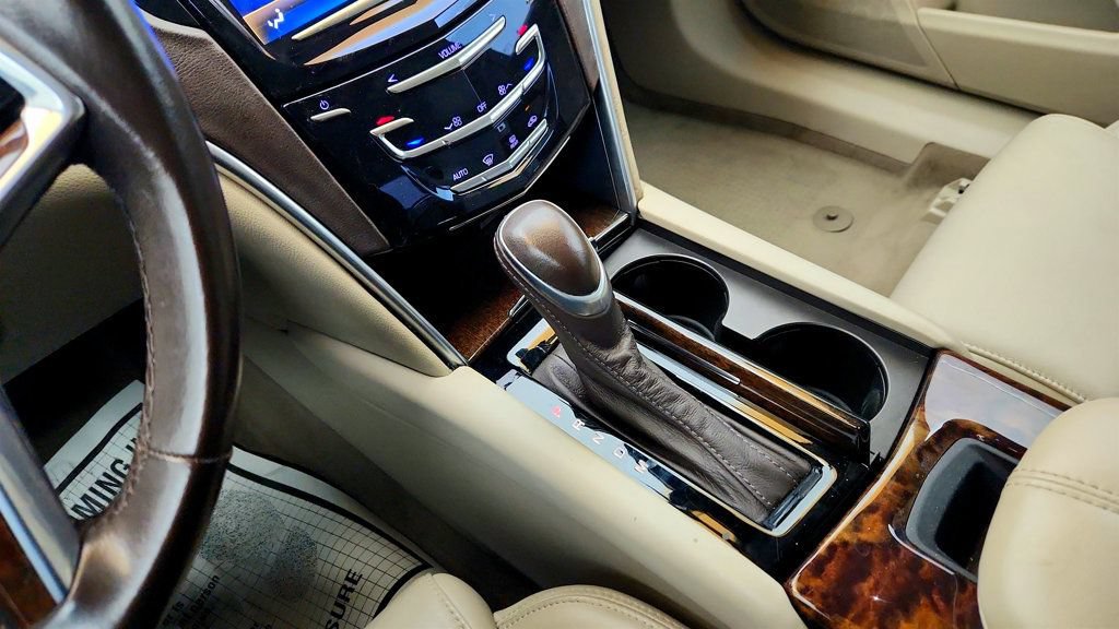 Used 2014 Cadillac XTS FWD image 16
