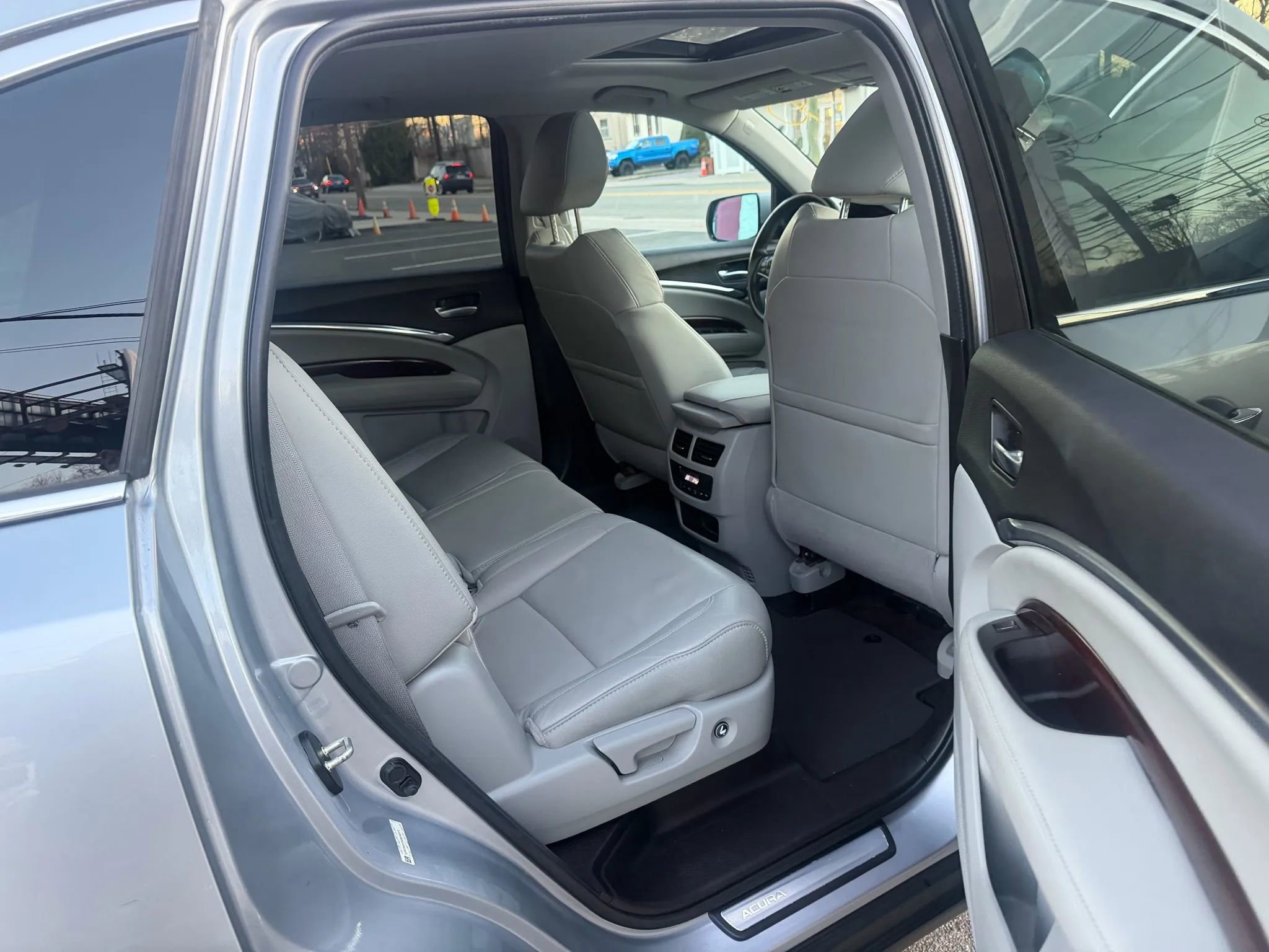 Used 2016 Acura MDX SH-AWD w/ Technology Package image 26