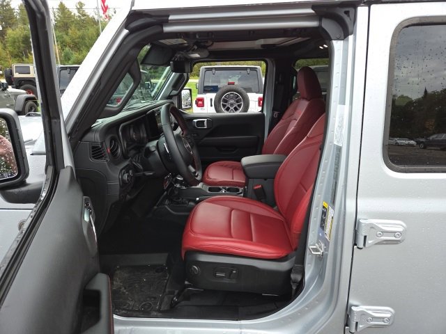 Used 2024 Jeep Wrangler Unlimited Rubicon 392 image 20