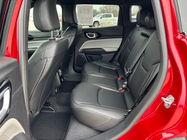 Used 2025 Jeep Compass Limited image 19