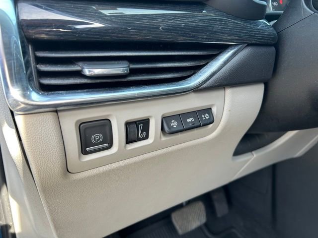 Used 2019 Cadillac XT4 Premium Luxury image 28