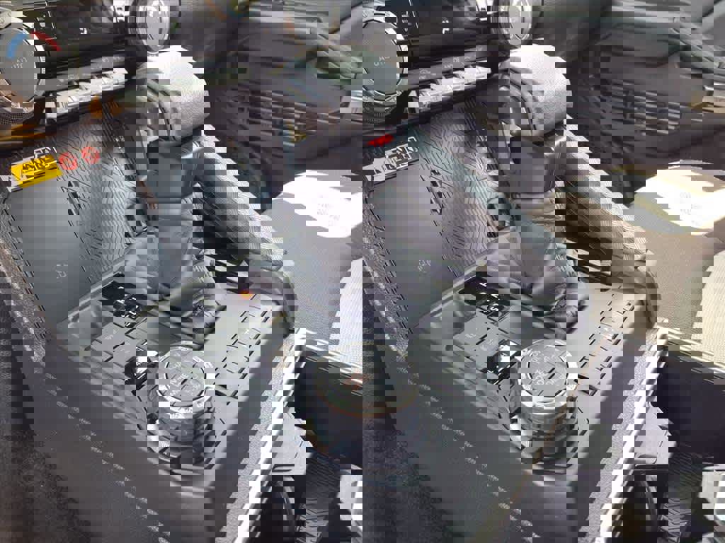 Certified 2025 Toyota 4Runner TRD Off-Road image 15