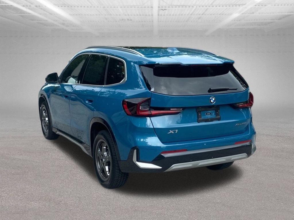 Used 2023 BMW X1 xDrive28i w/ Premium Package AWD/4WD image 3