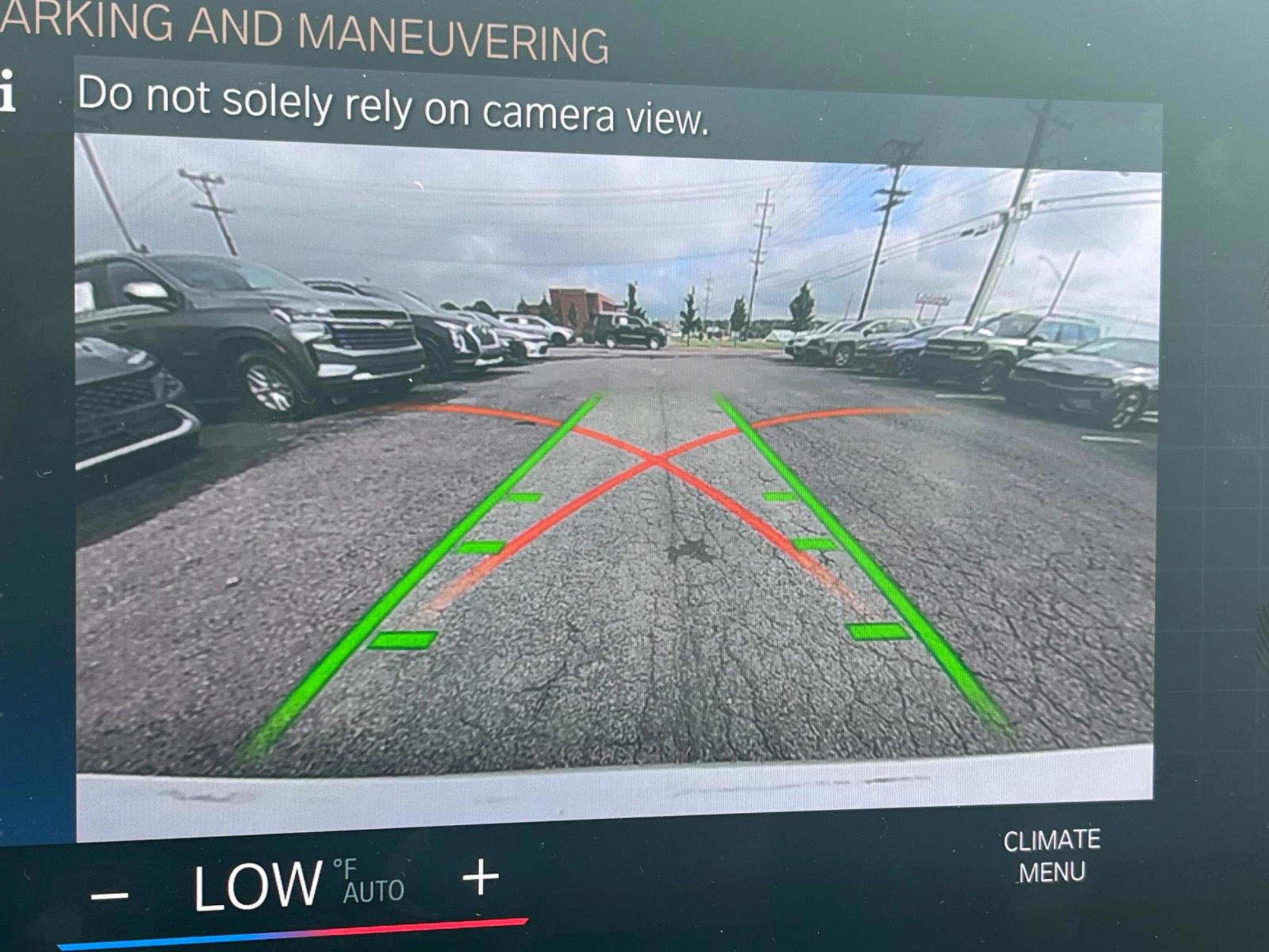 Used 2024 BMW 330e xDrive image 27