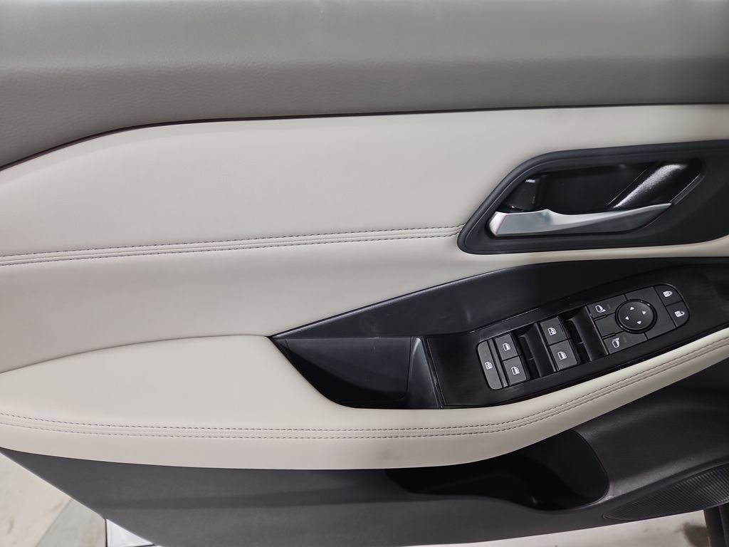 New 2026 Nissan Rogue SV image 10