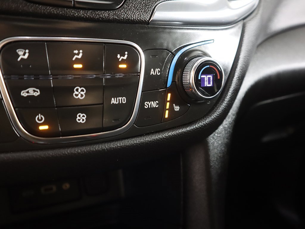 Used 2023 Chevrolet Equinox LT image 47