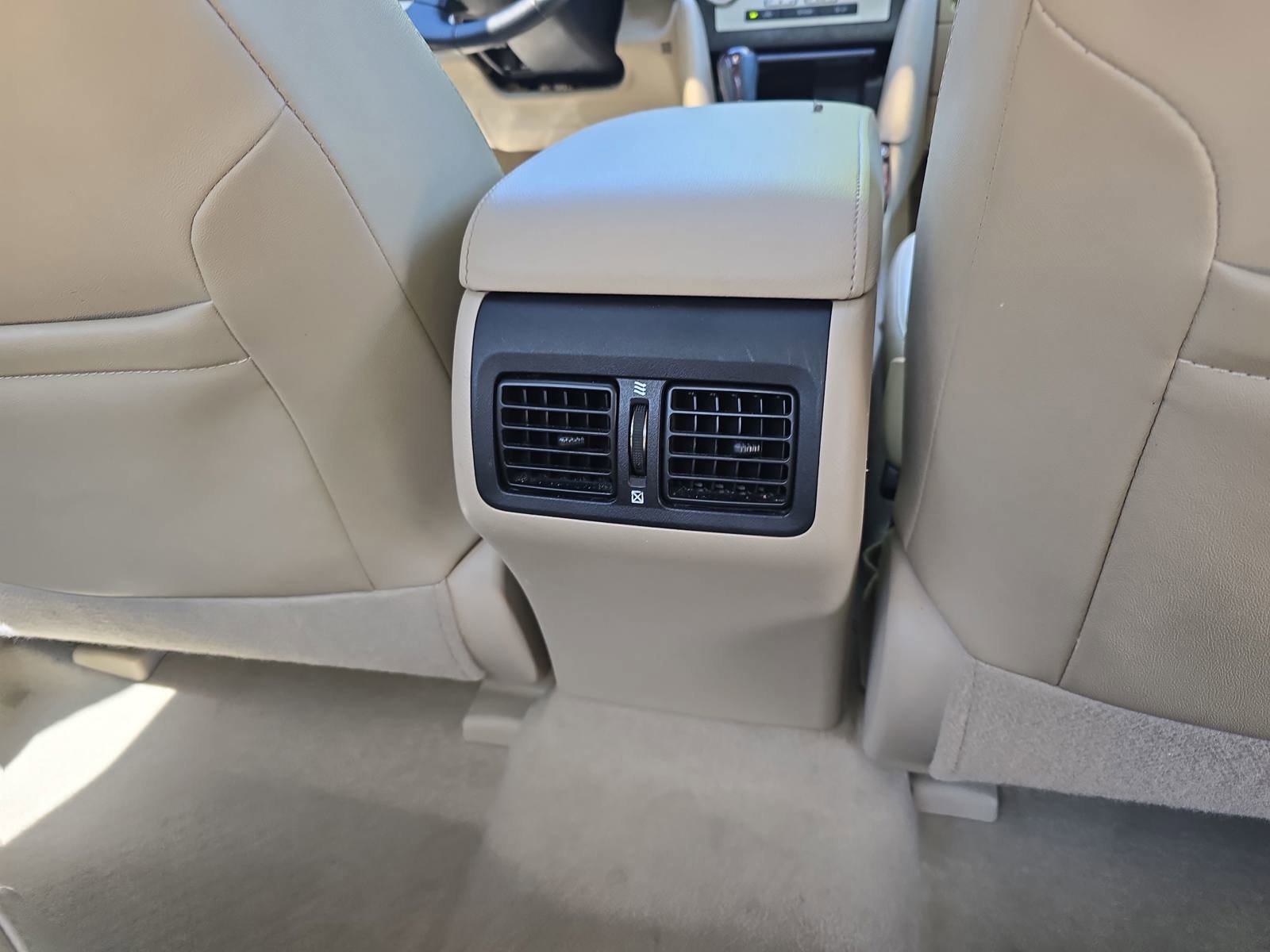 Used 2013 Toyota Camry XLE w/ Leather Pkg image 13
