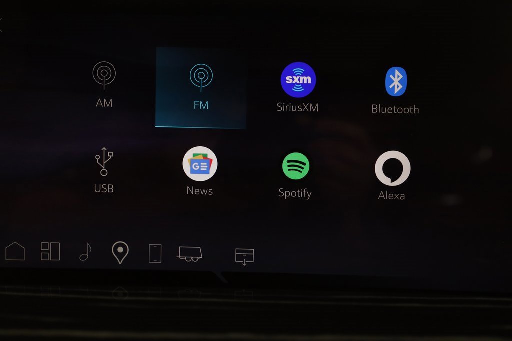 Used 2025 Cadillac Escalade ESV Sport w/ Touring Package image 46