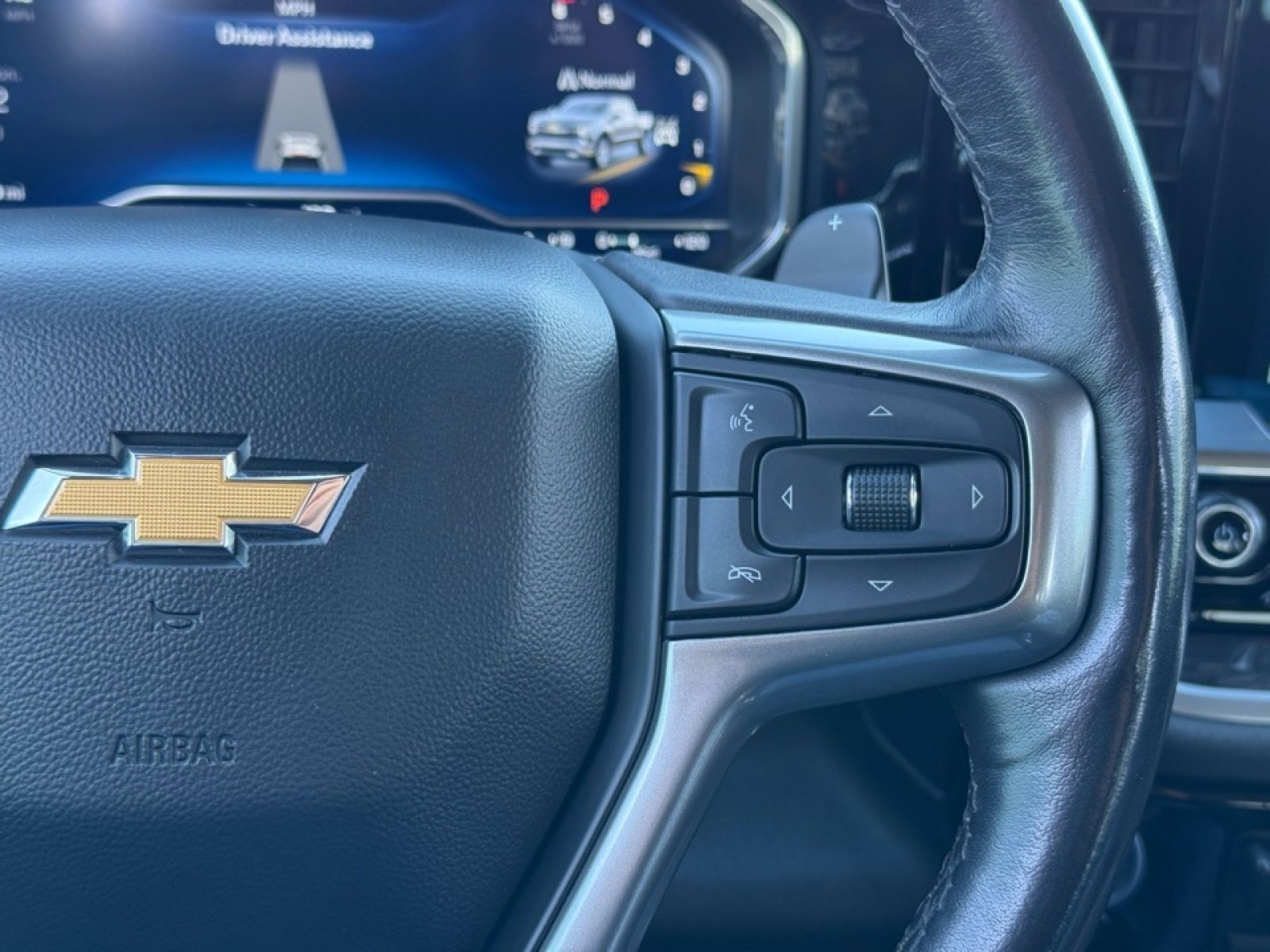 Used 2022 Chevrolet Silverado 1500 LTZ w/ Technology Package image 24