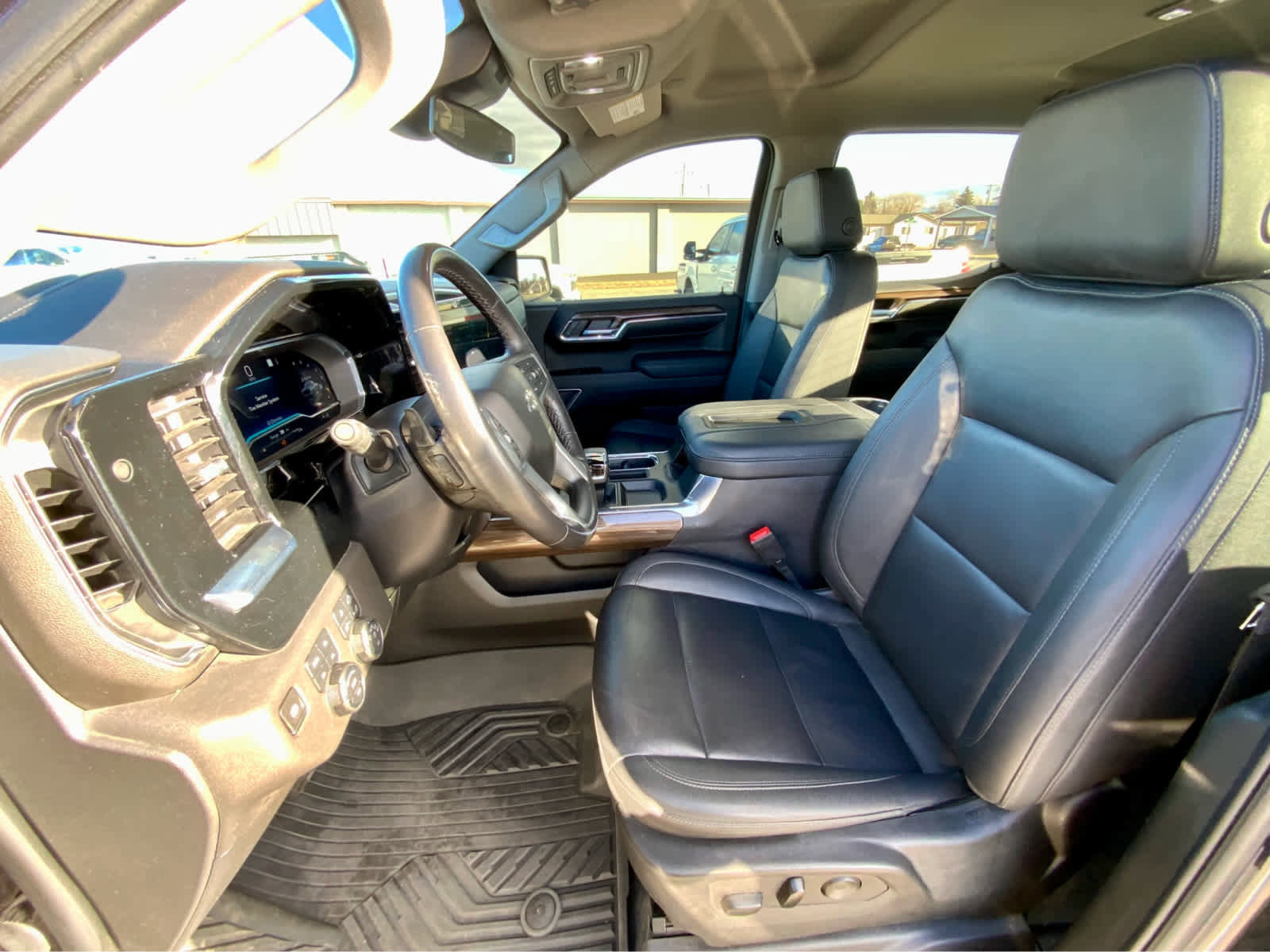 Used 2022 Chevrolet Silverado 1500 LT Trail Boss w/ LT Trail Boss Premium Package image 27