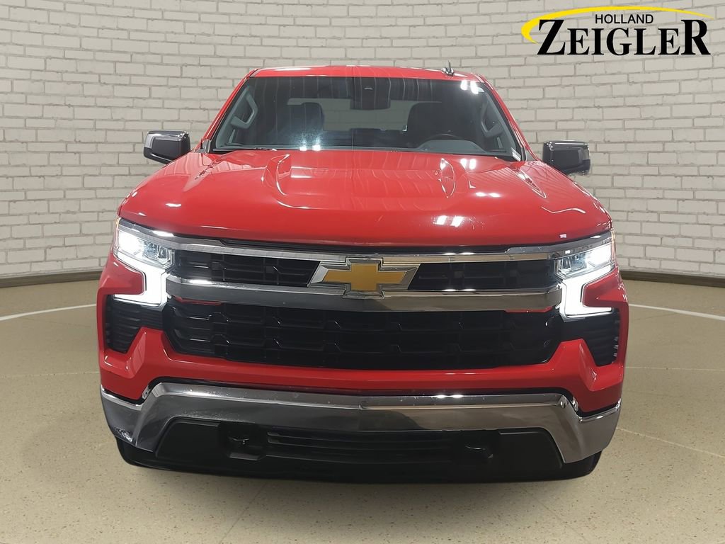 Used 2023 Chevrolet Silverado 1500 LT image 2