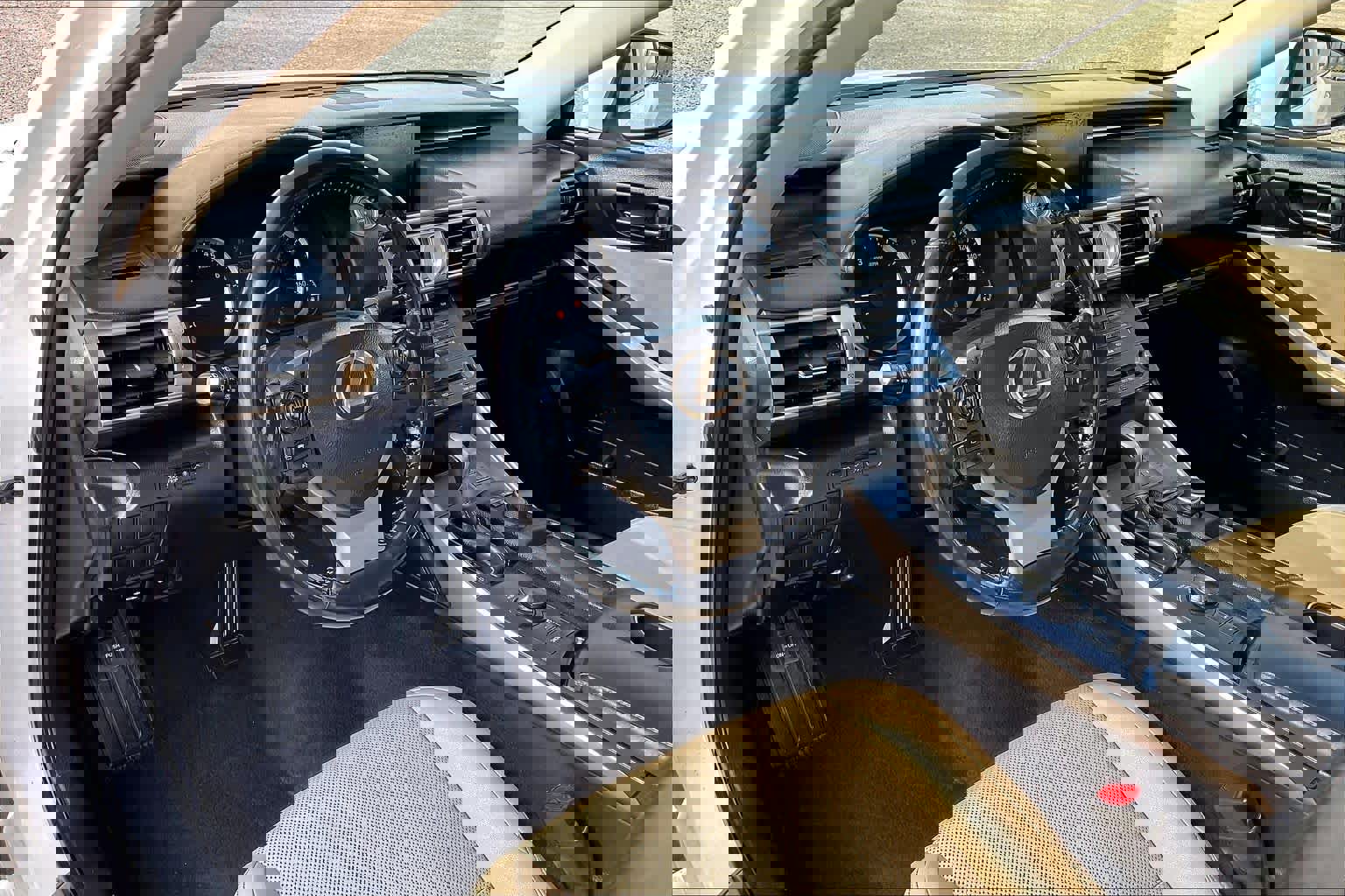 Used 2015 Lexus IS 250 AWD w/ Premium Package image 17