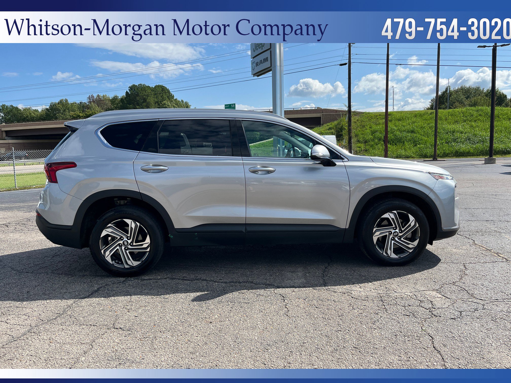 Used 2023 Hyundai Santa Fe SEL image 4