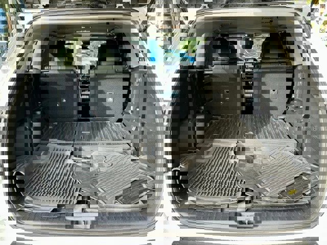 Used 2020 Toyota Highlander XLE image 13