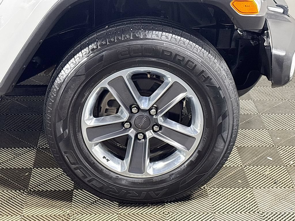 Used 2021 Jeep Wrangler Unlimited Sahara AWD/4WD image 22