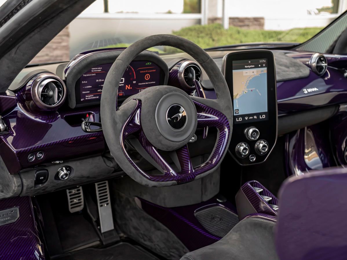 Used 2019 McLaren Senna RWD image 19