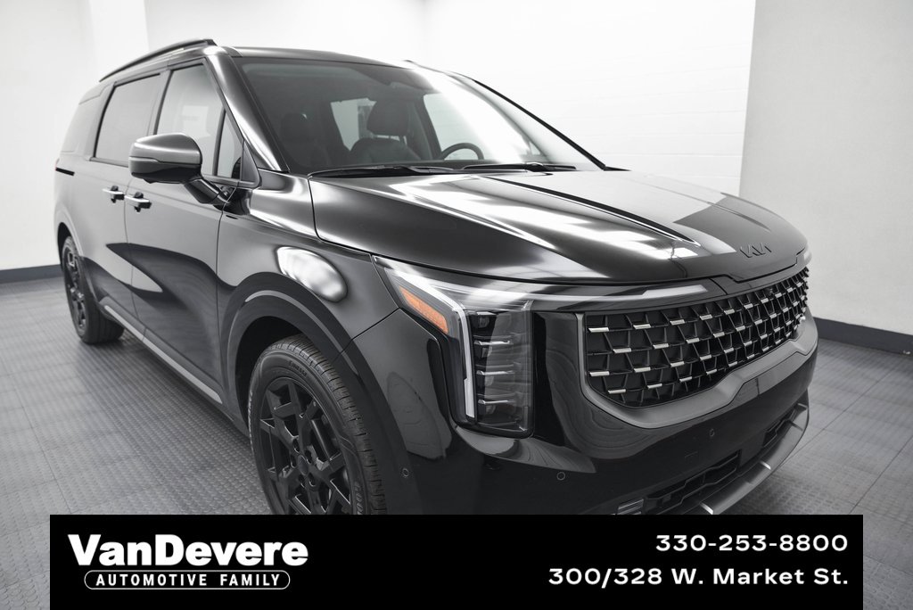 Used 2025 Kia Carnival SX Prestige