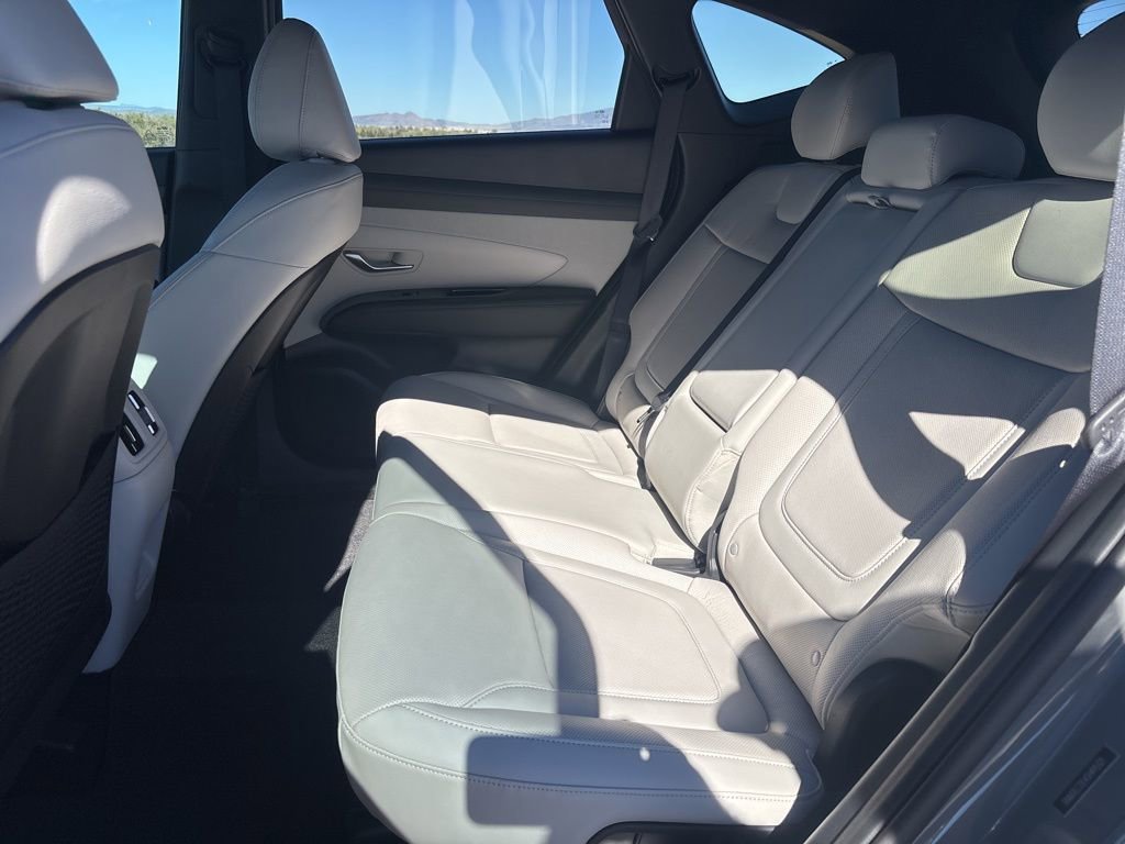 Certified 2025 Hyundai Tucson Limited image 12