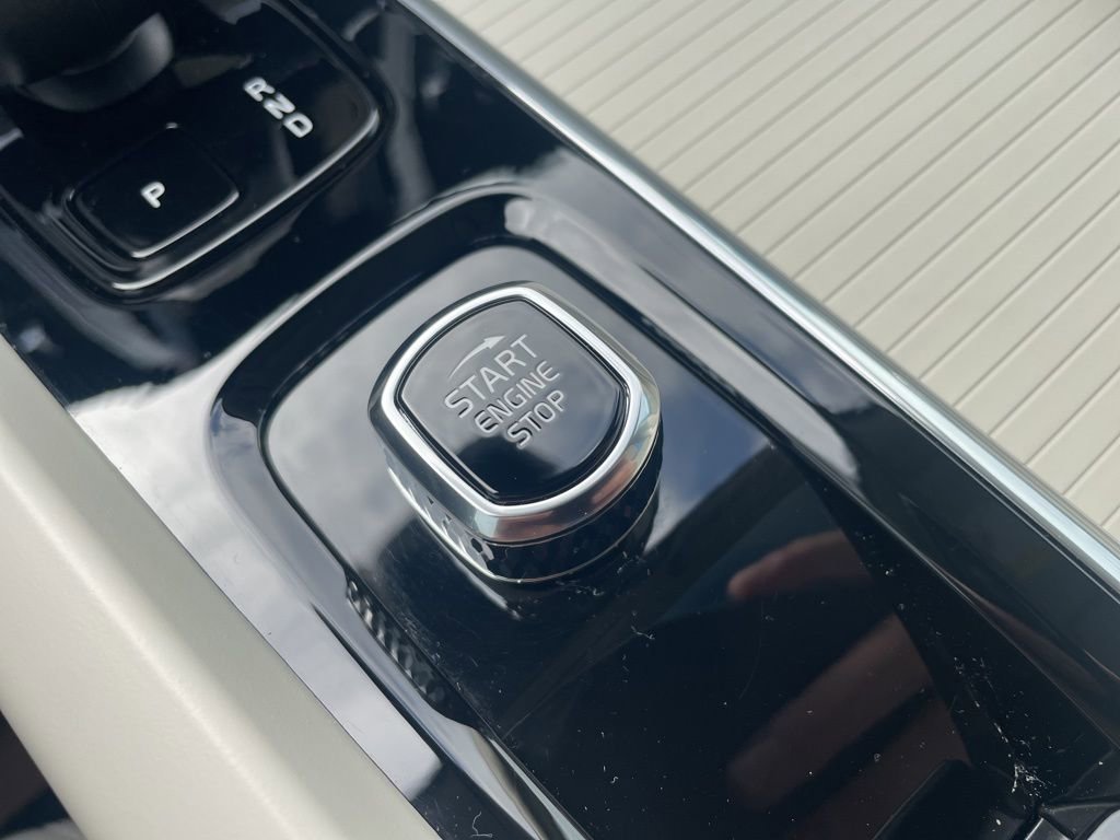 Certified 2025 Volvo XC60 T8 Core w/ Climate Package image 33