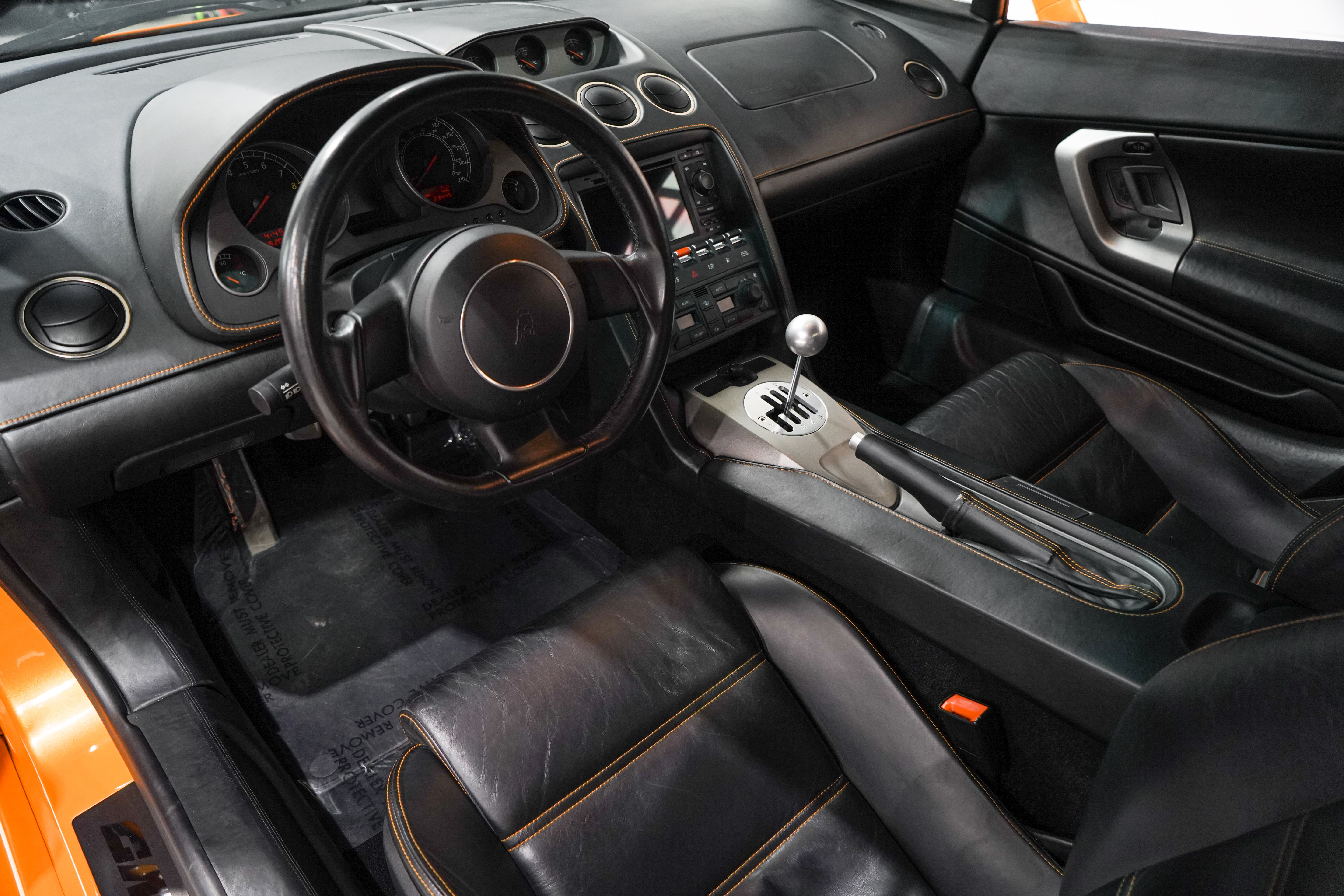 Used 2004 Lamborghini Gallardo AWD/4WD image 2