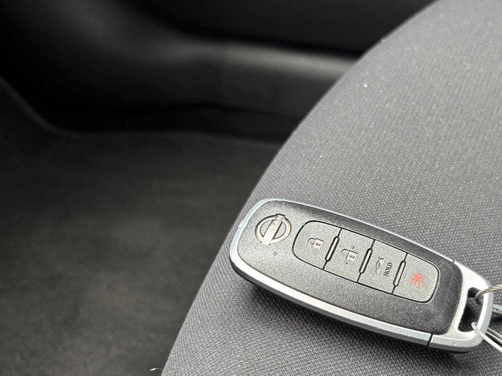 Used 2025 Nissan Sentra SV FWD image 17