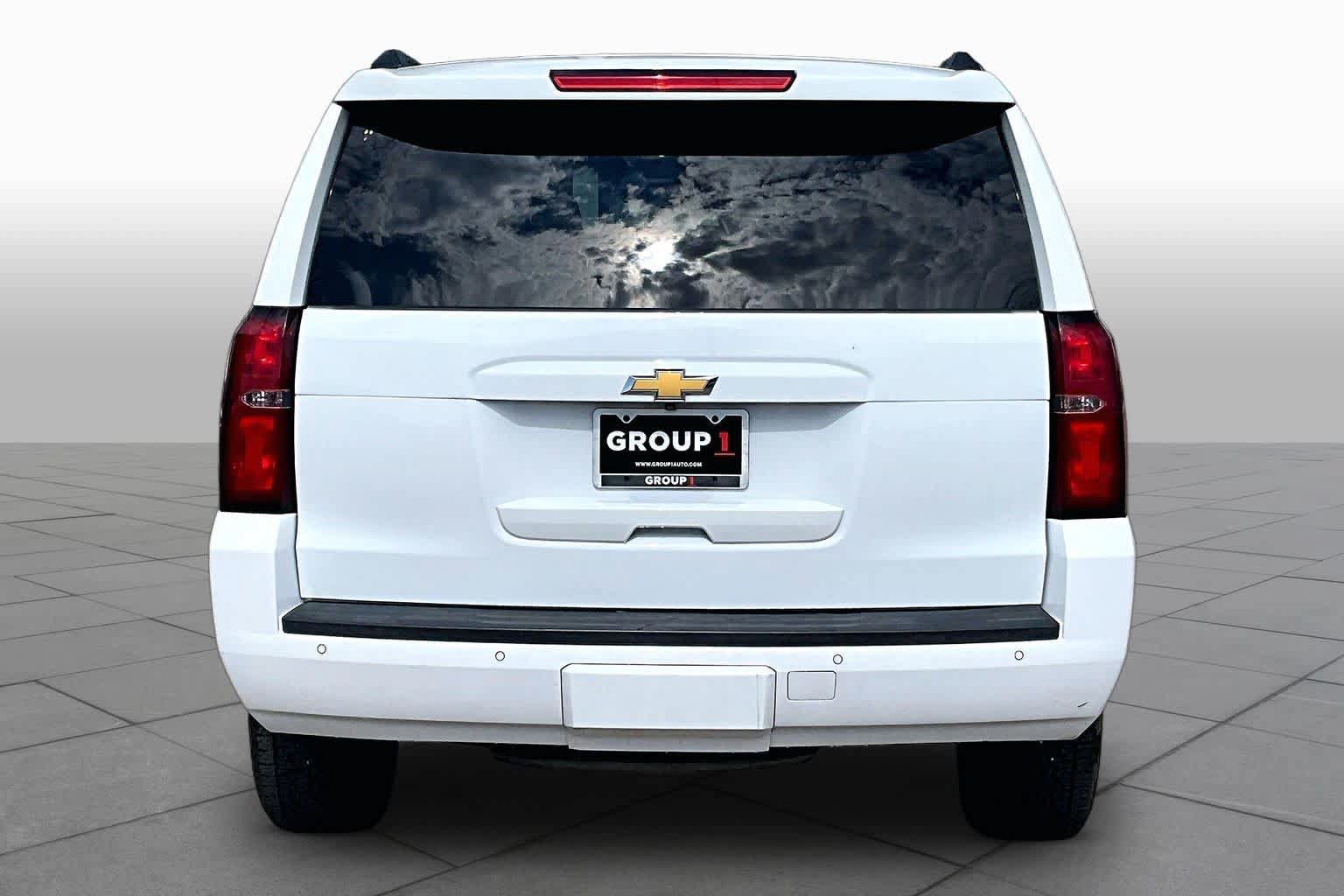 Used 2019 Chevrolet Tahoe LT w/ Luxury Package RWD image 5