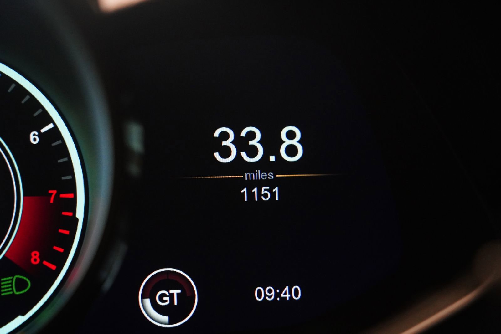 Used 2021 Aston Martin DBS Superleggera RWD image 21